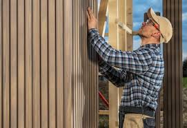 How To Choose The Right Materials for Your Siding Installation in 'White Bluff, TN